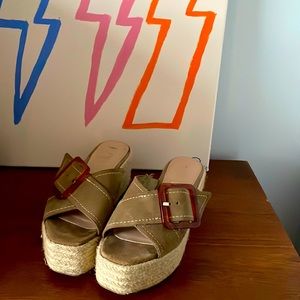 Zara platform sandals 🔸🥯